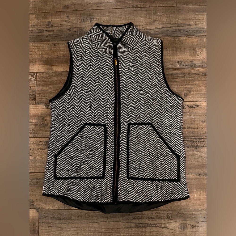 Merokeety Monochrome Vest